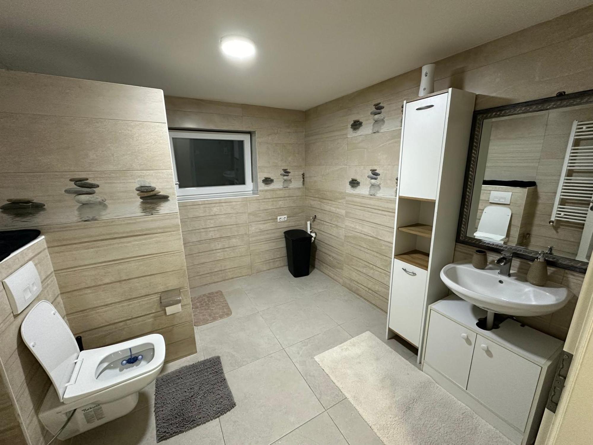 Apartment Modernes Wohnen In - Gemuetliches In Top-lage *